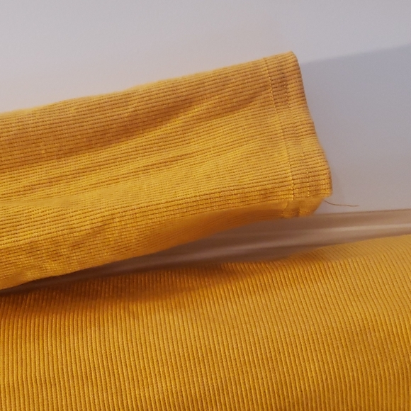 NWT! yellow cables knit side tail Cardigan size Medium. Fall sweater - Picture 7 of 9